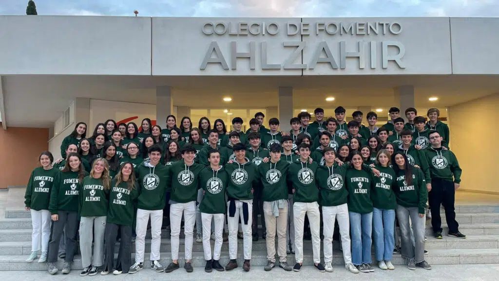 El Colegio Ahlzahir acoge el acto de bienvenida de Fomento Alumni Córdoba