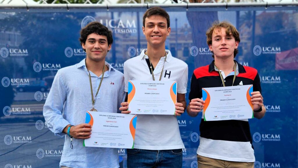 Tres alumnos del Colegio Monteagudo-Nelva ganan las Olimpiadas Científicas UCAM 2024
