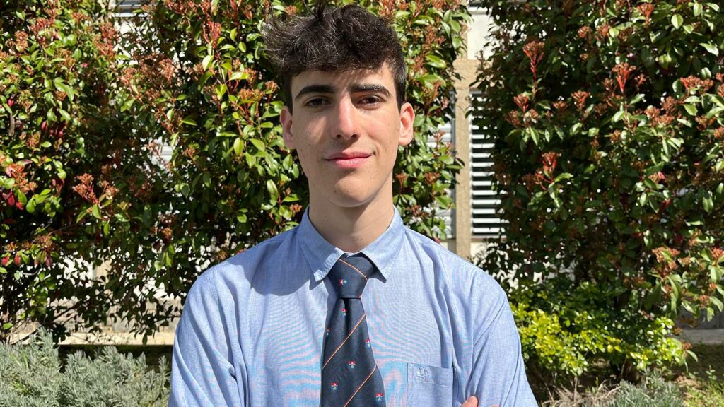 Un alumno de Montearagón, ganador de la 37 Olimpiada Química de Aragón
