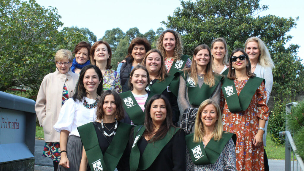 Las alumnas de la XIX Promoción del Colegio Montespiño se reencuentran en su 25º Aniversario